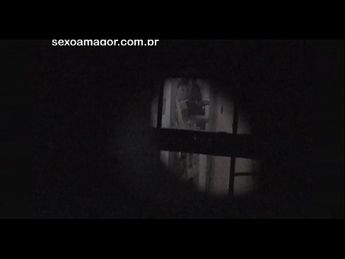 ❤️ Blondie se fait secrètement filmer par un voyeur du quartier caché derrière des briques creuses. ❤️ Super sexe at fr.vanalize.ru